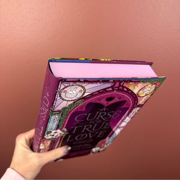 FairyLoot Stephanie Garber A Curse for True Love OUABH #3 Sprayed Edges Signed - Picture 4 of 10